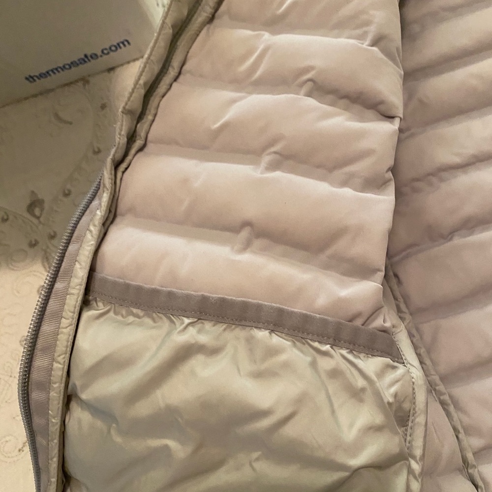 Mountain Hardware Packable Down/Feather Puffer - image 4